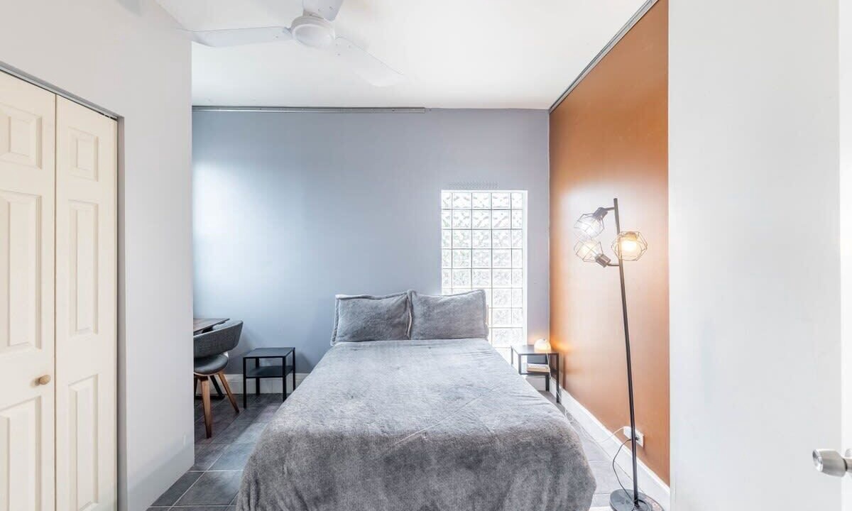Photo of Bedroom in Bronzeville