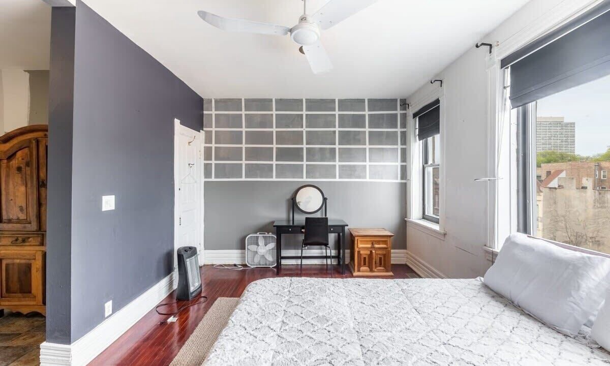 Photo of Bedroom in Bronzeville
