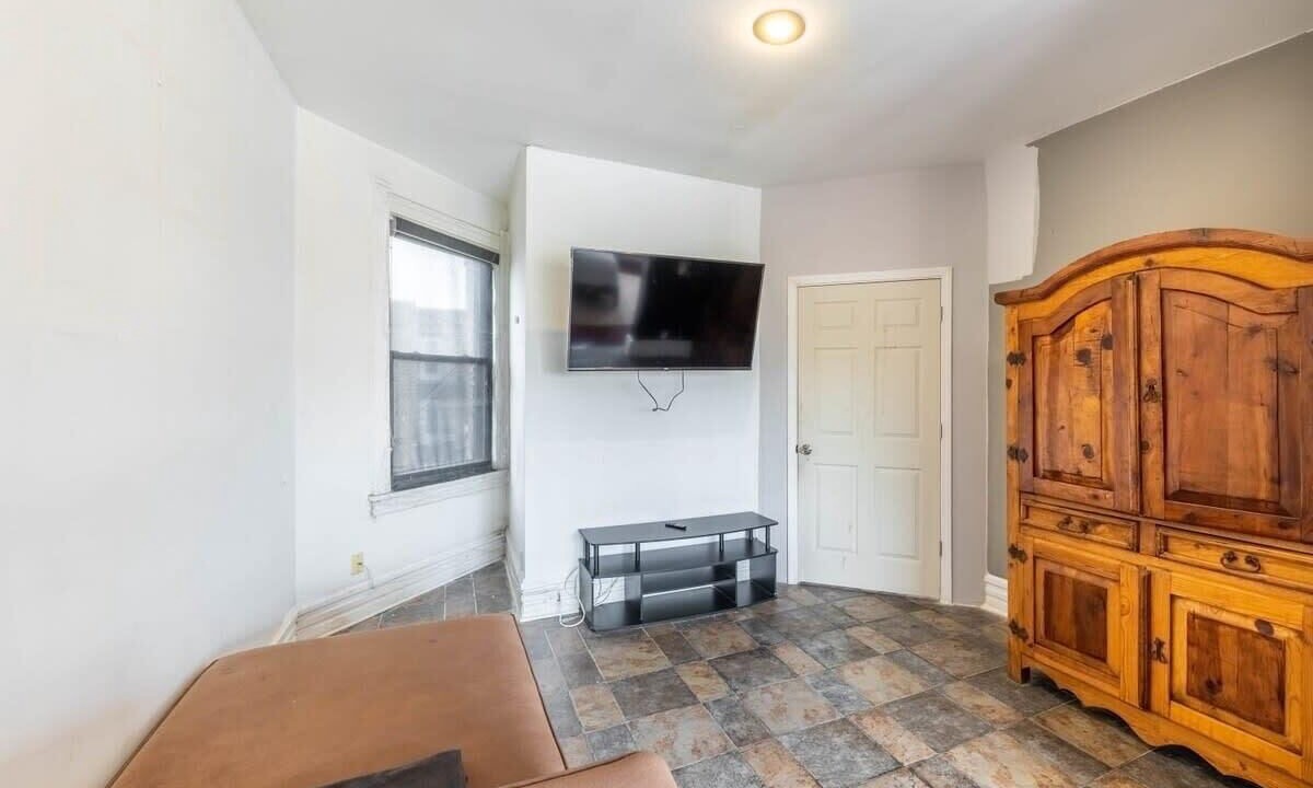 Photo of Livingroom in Bronzeville