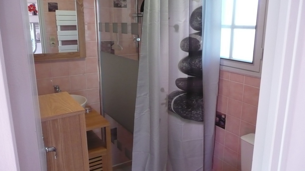 Photo of Bathroom in Le Chateau-d'Oleron