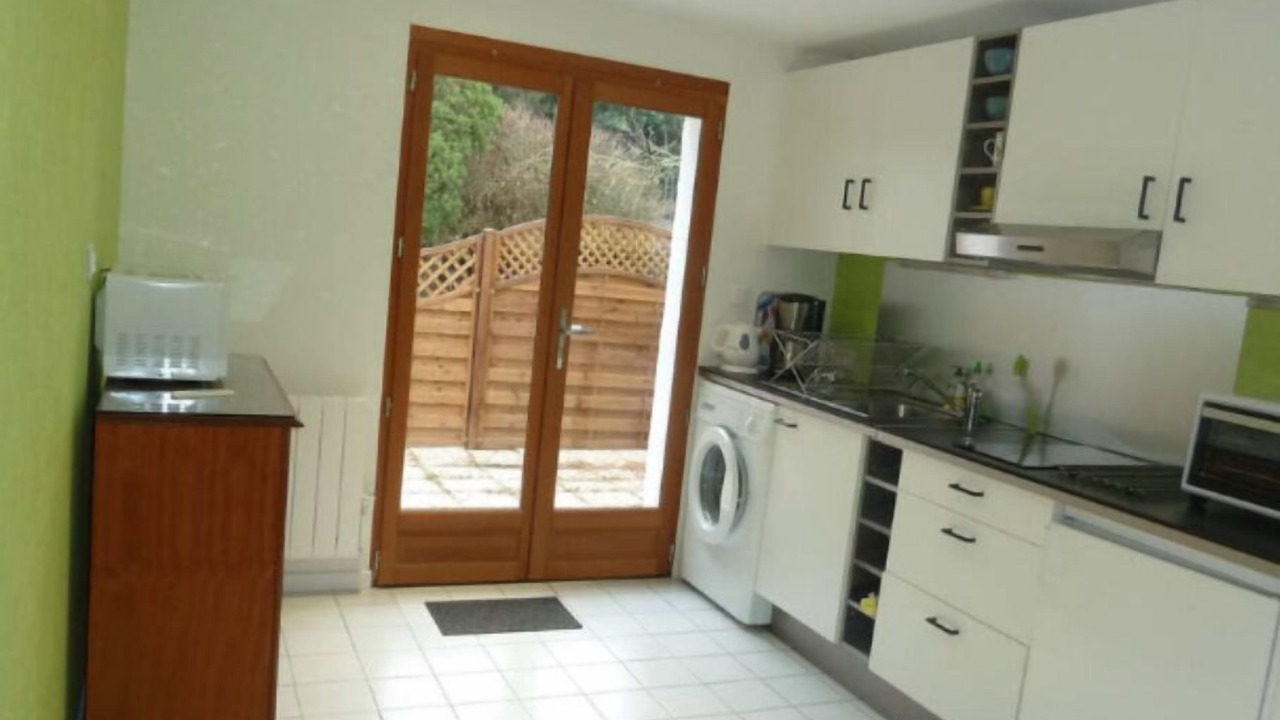 Photo of Kitchen in Saint-Etienne-de-Montluc