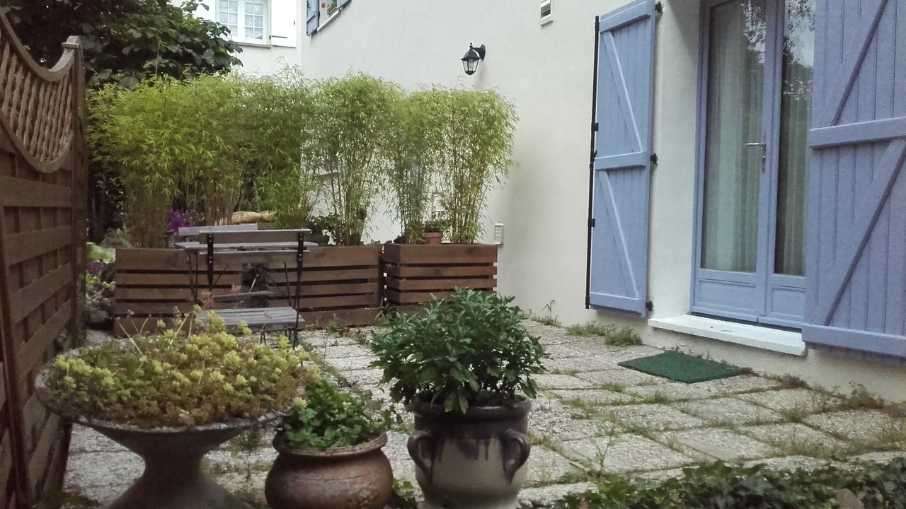Photo of Patio Balcony in Saint-Etienne-de-Montluc