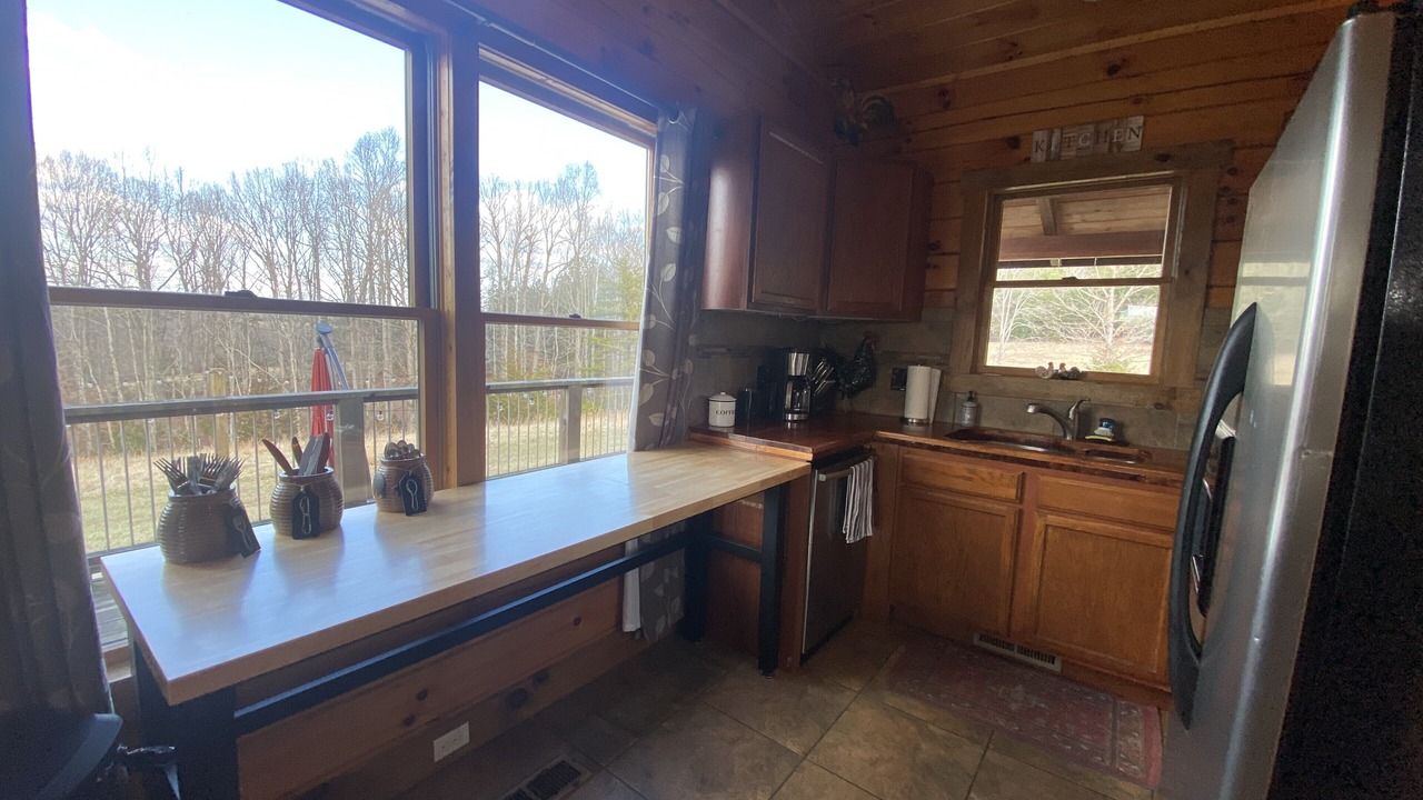Photo of Kitchen in Piney Mountain