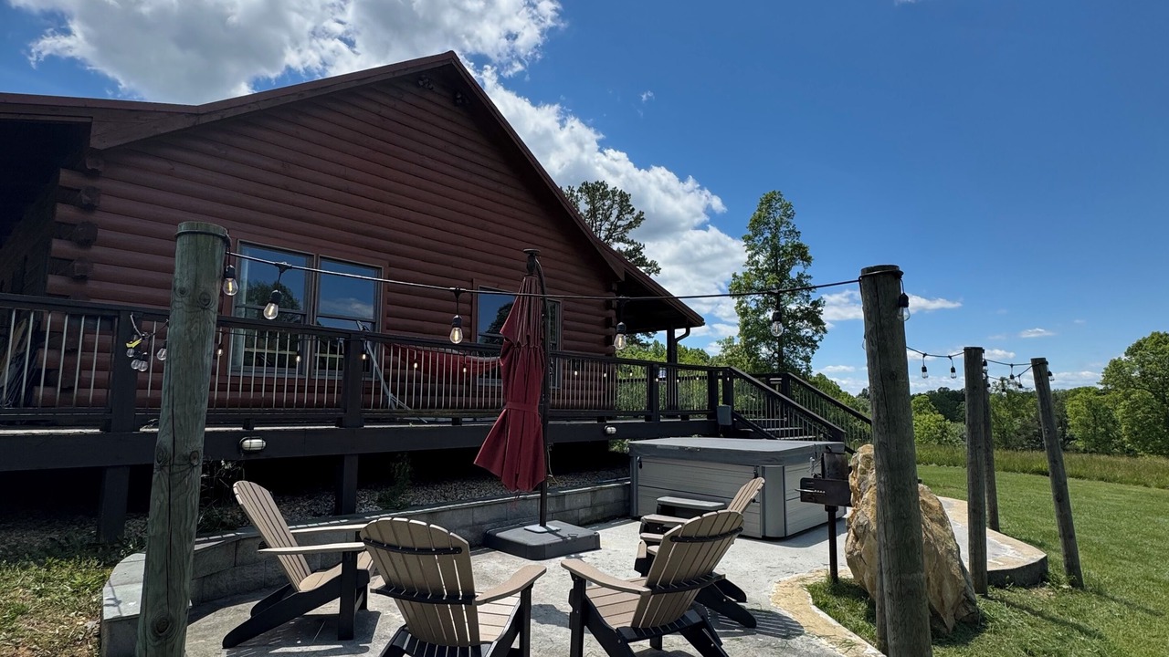 Photo of Patio Balcony in Piney Mountain