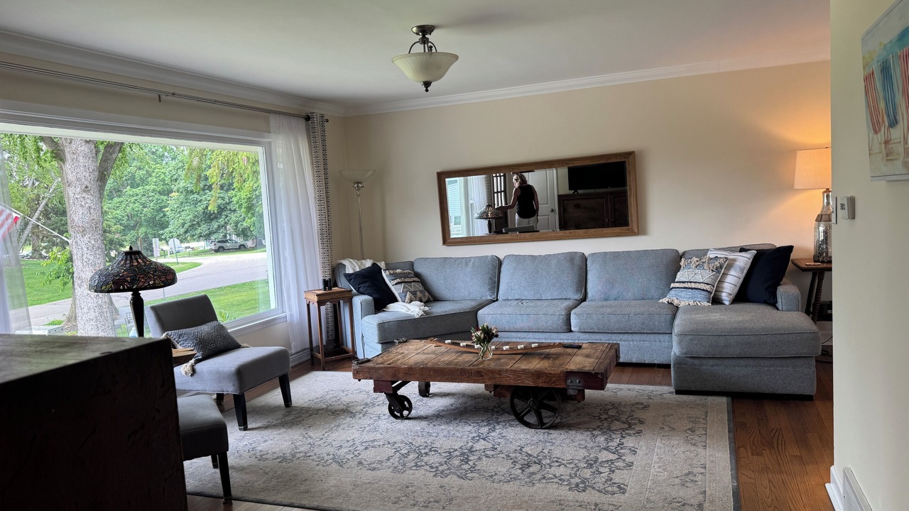 Photo of Livingroom in Powers Lake