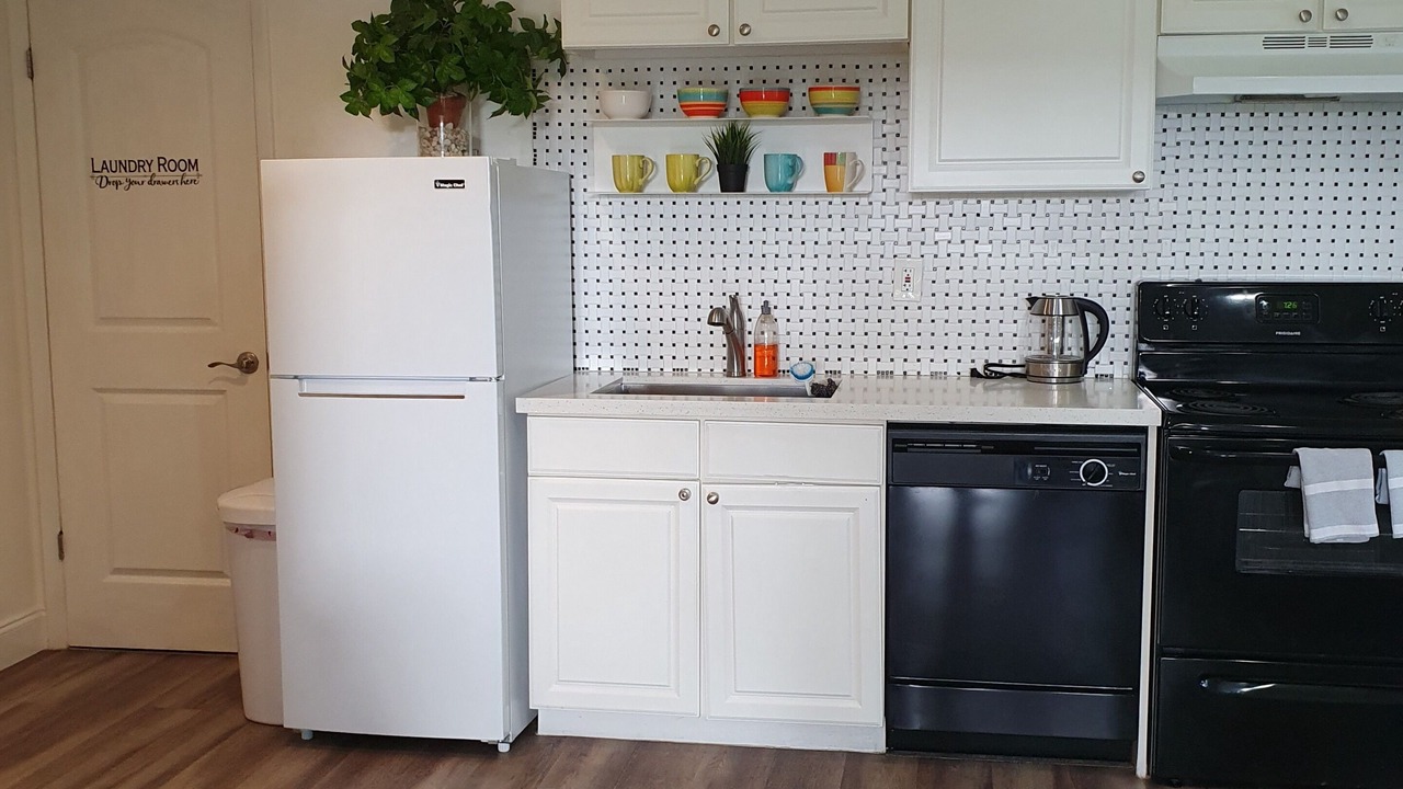 Photo of Kitchen in Central Oakland Park