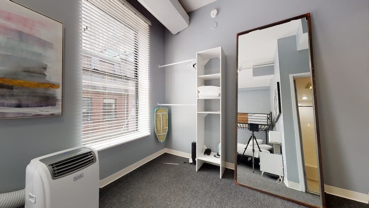 Photo of Others in Downtown Boston