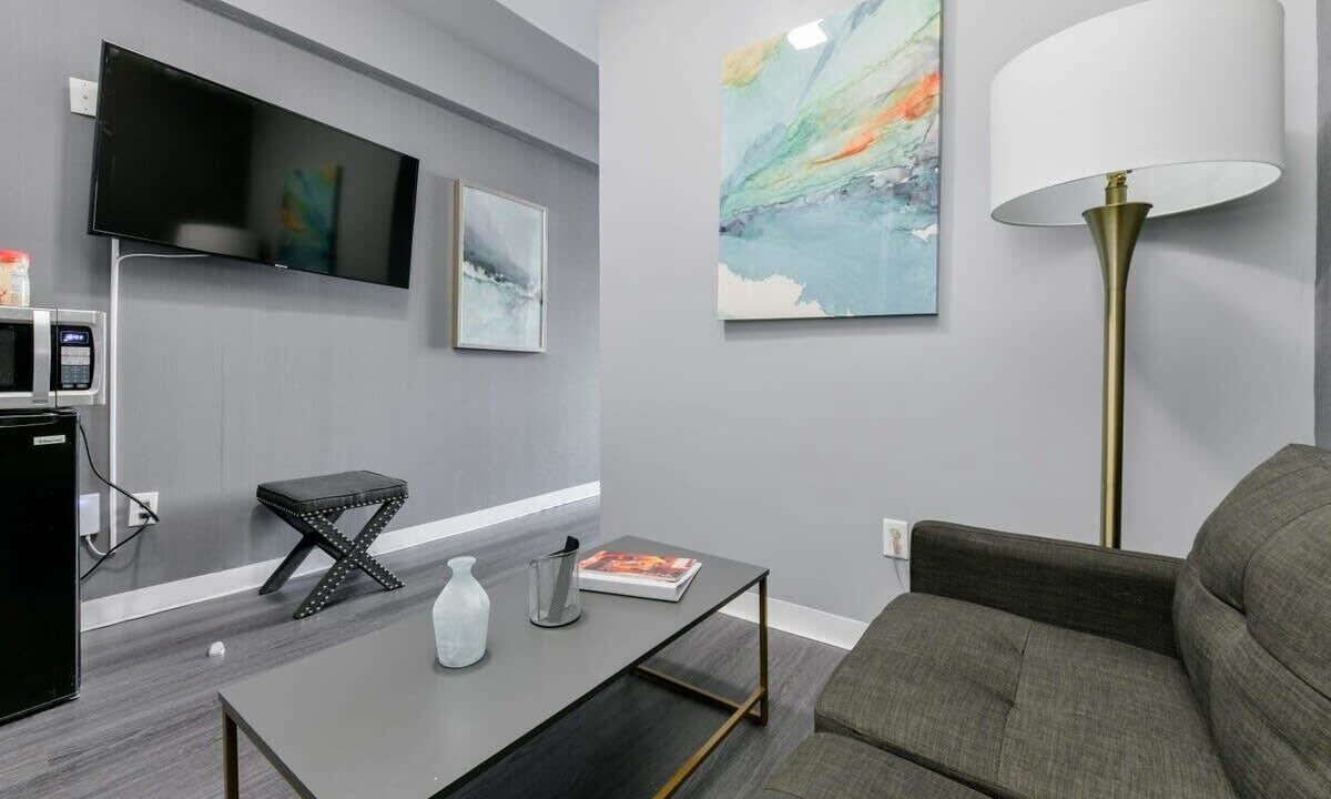 Photo of Livingroom in Downtown Boston