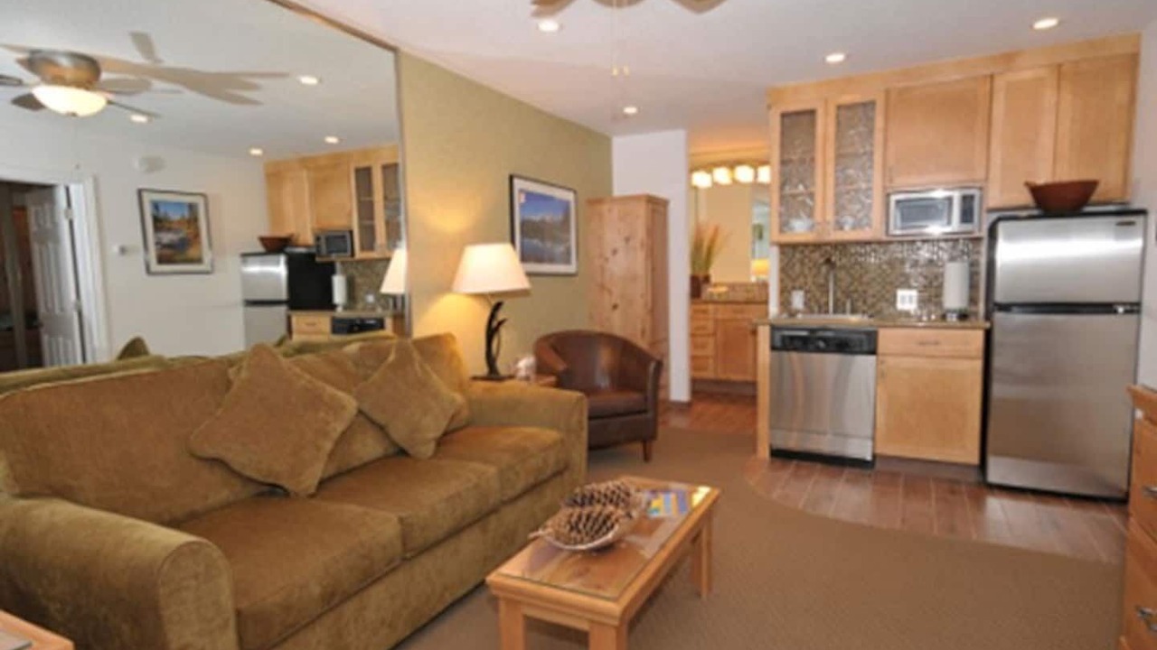 Photo of Livingroom in Lakeside Park