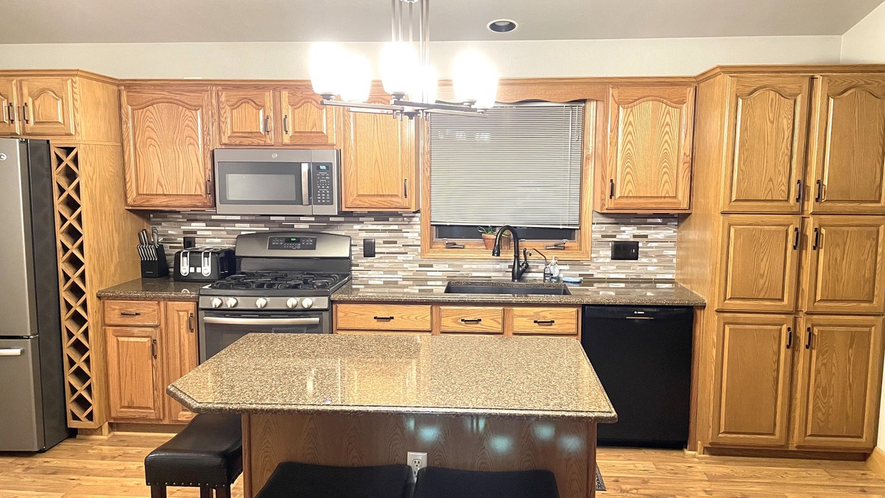 Photo of Kitchen in Black Wolf