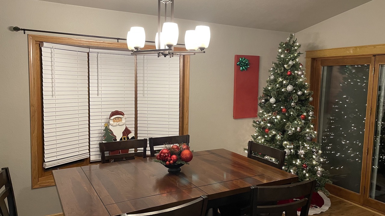 Photo of Others in Black Wolf