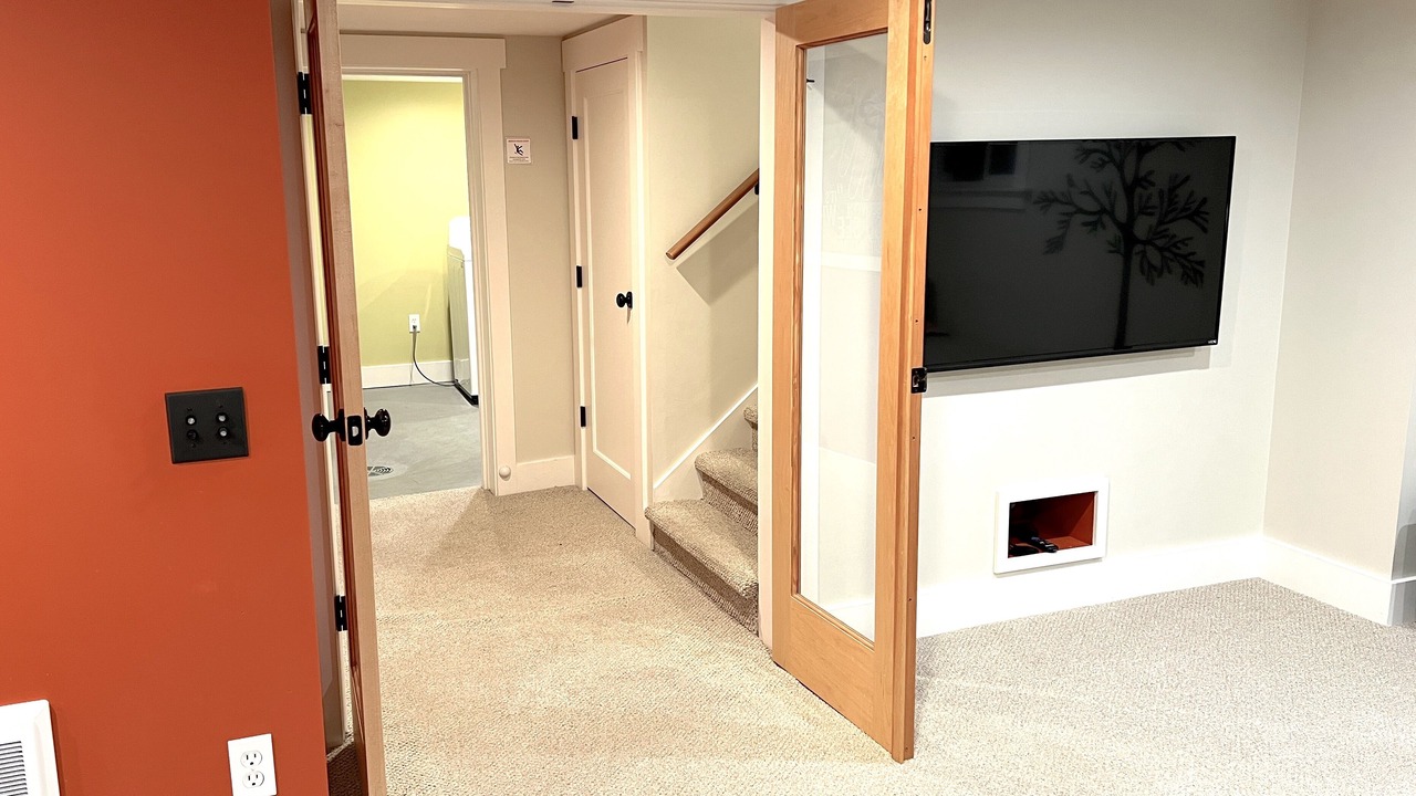 Photo of Bedroom in Queen Anne