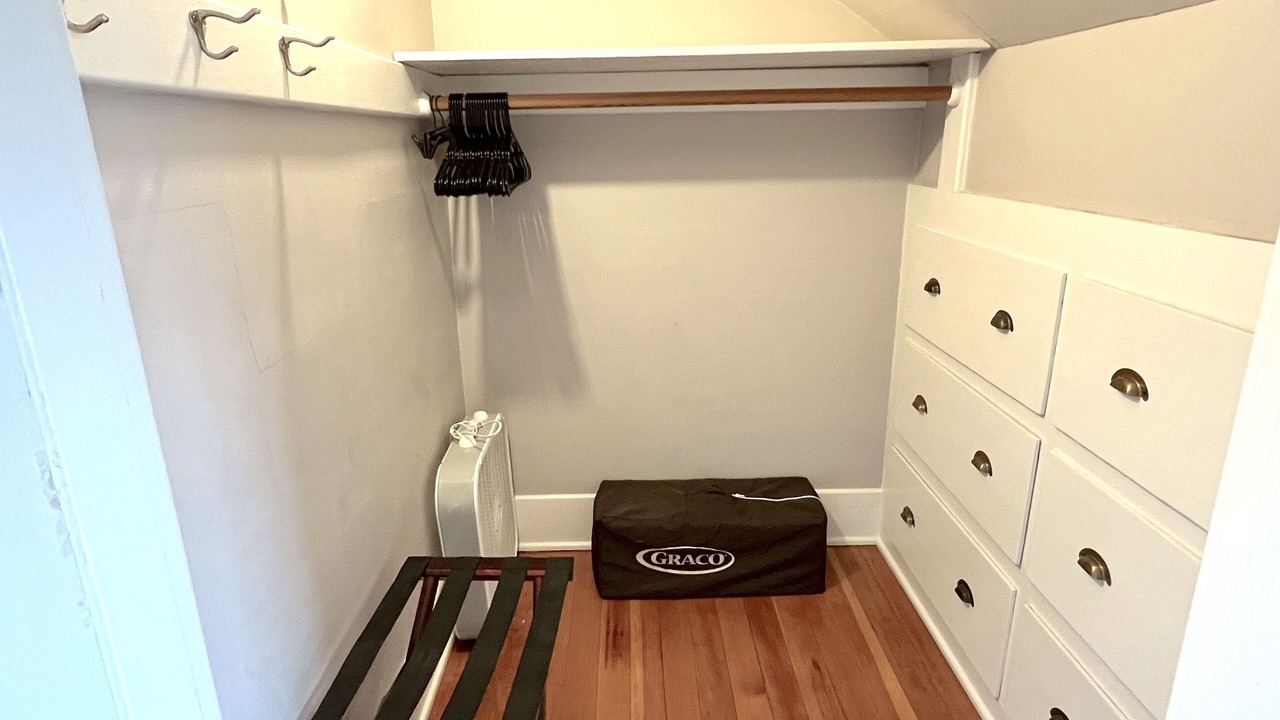 Photo of Others in Queen Anne