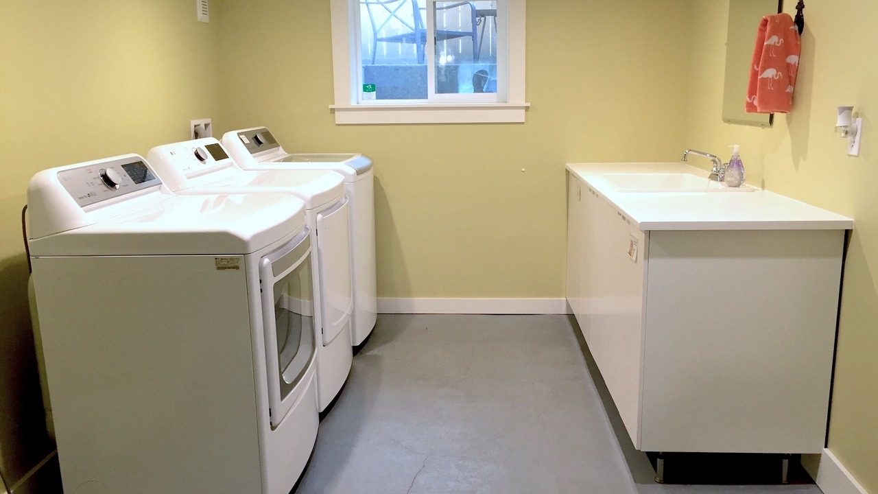 Photo of Bedroom in Queen Anne
