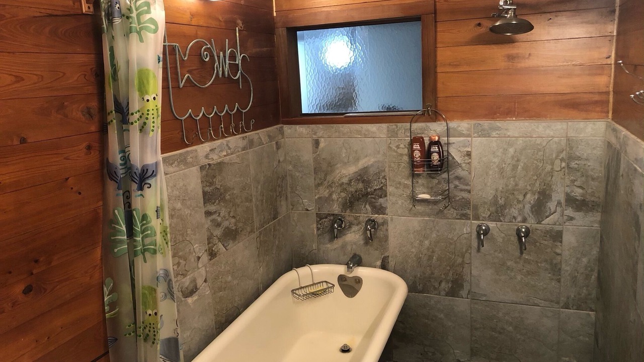 Photo of Bathroom in Sealevel