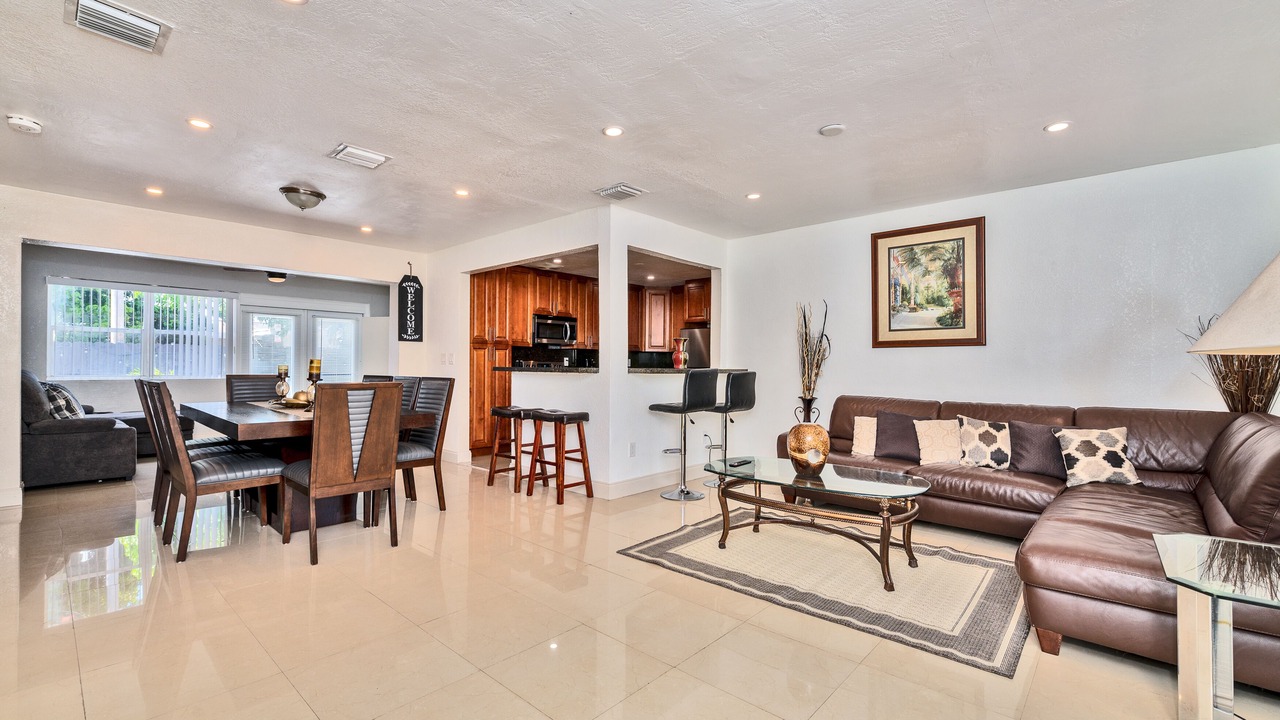 Photo of Livingroom in Miramar