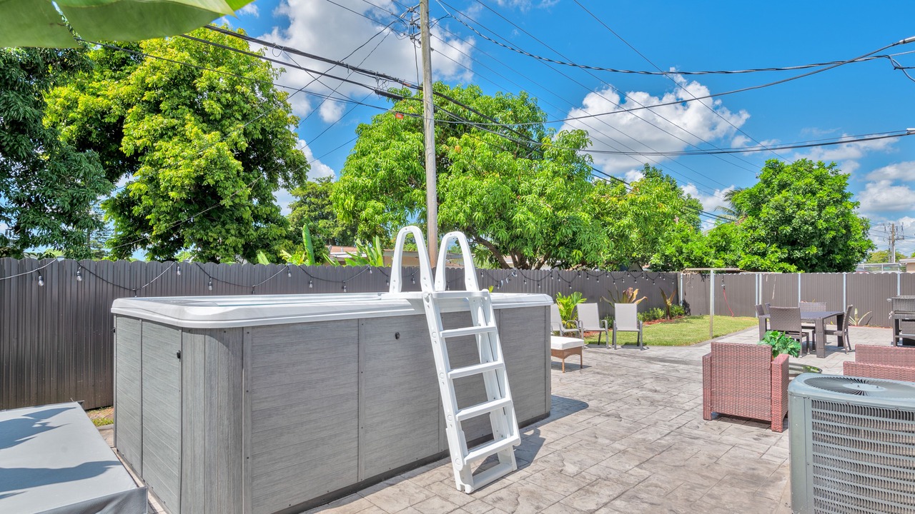 Photo of Outdoor in Miramar