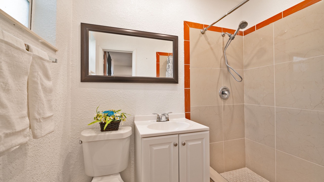 Photo of Bathroom in Miramar