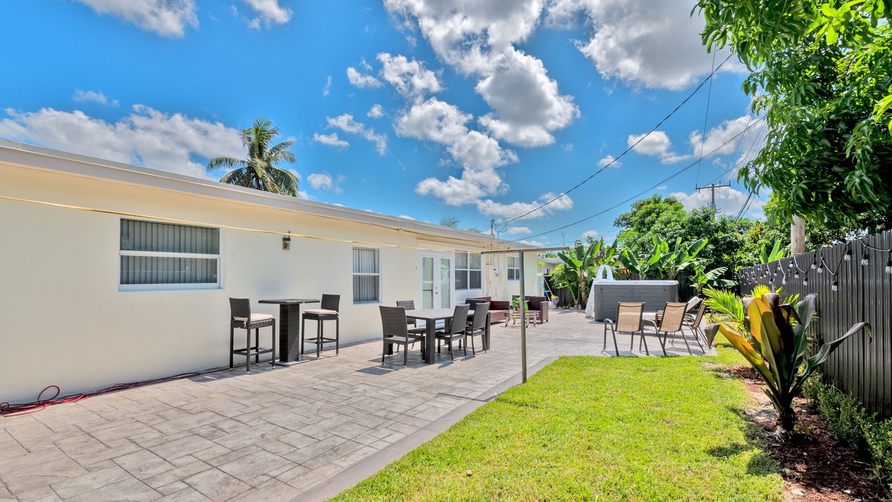 Photo of Outdoor in Miramar