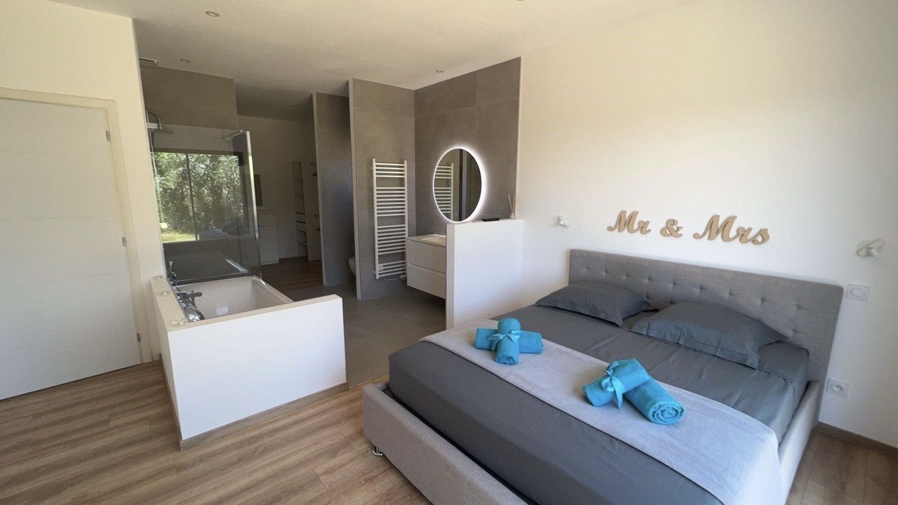 Photo of Bedroom in Porto-Vecchio