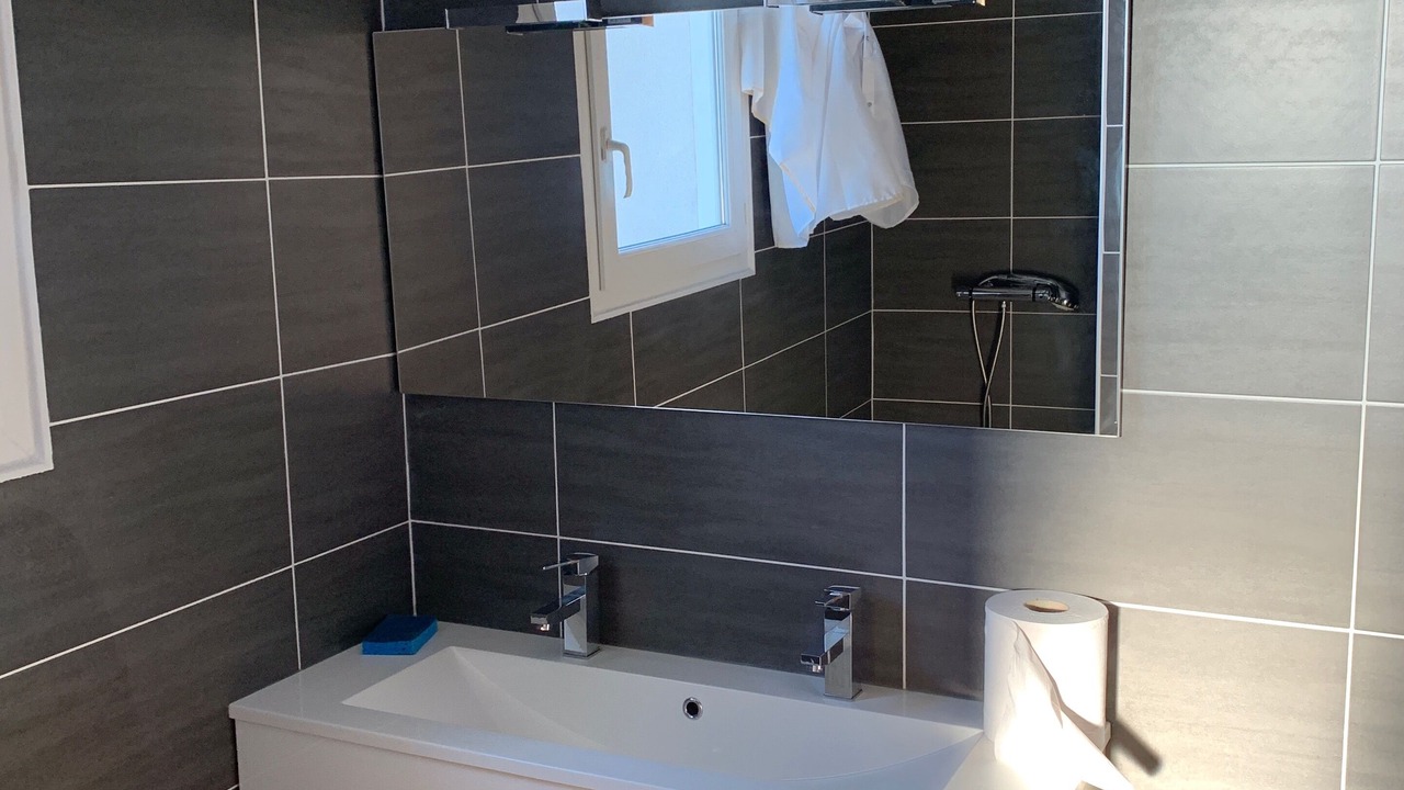 Photo of Bathroom in Bouzigues