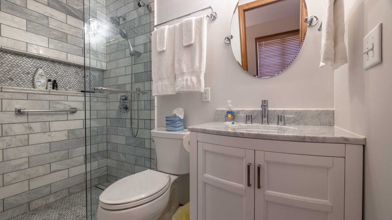 Photo of Bathroom in Innsbrook
