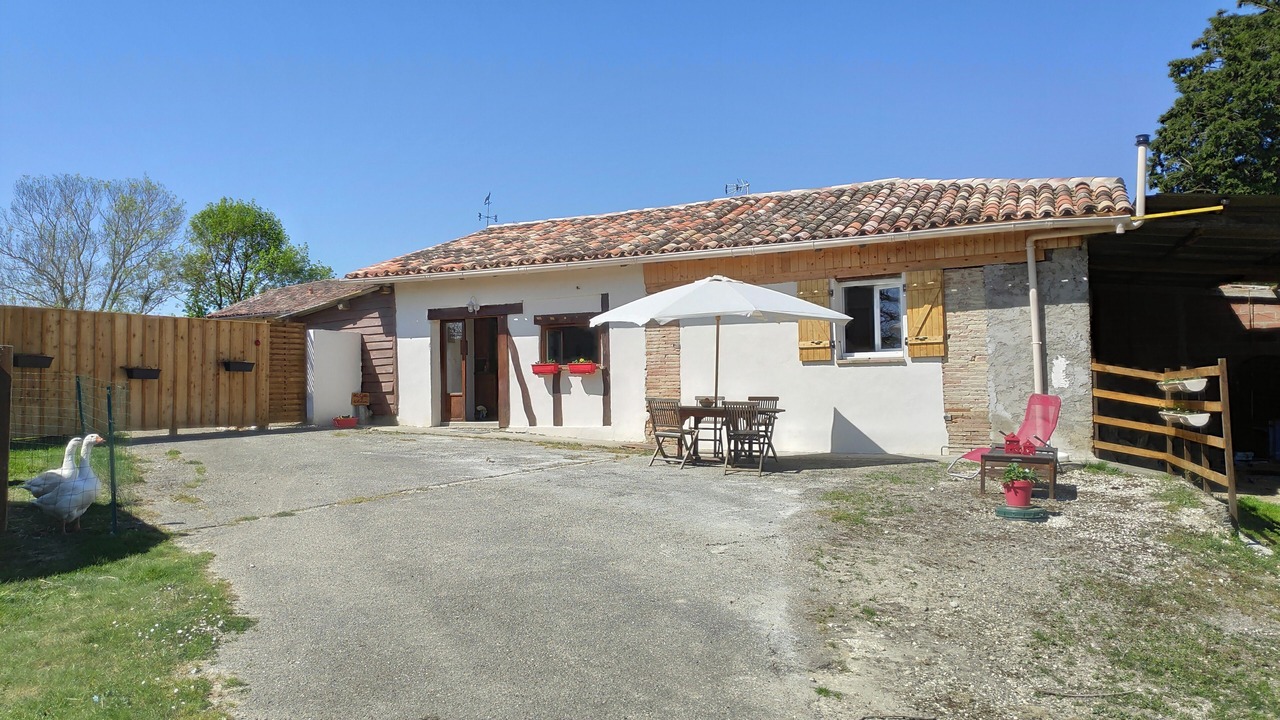 Photo of Outdoor in Le Cause