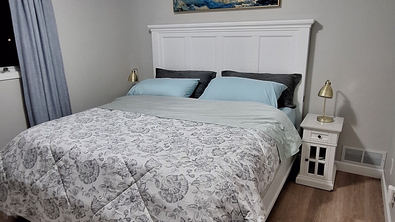Photo of Bedroom in Isle