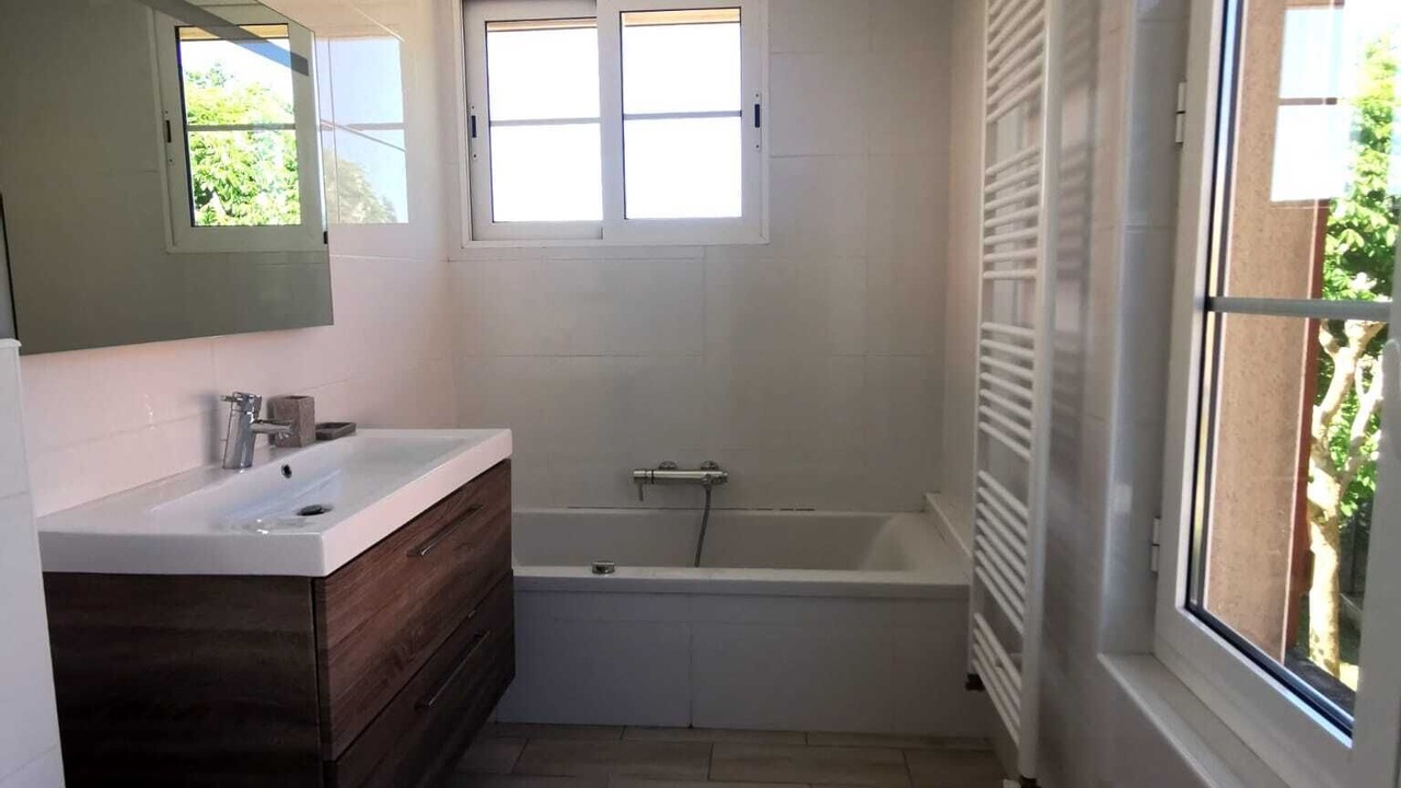 Photo of Bathroom in Dampniat