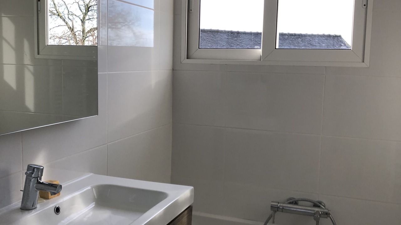 Photo of Bathroom in Dampniat