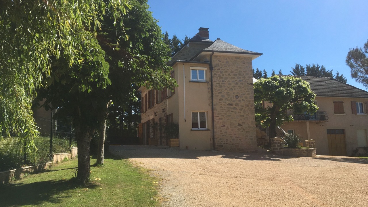 Photo of Outdoor in Dampniat