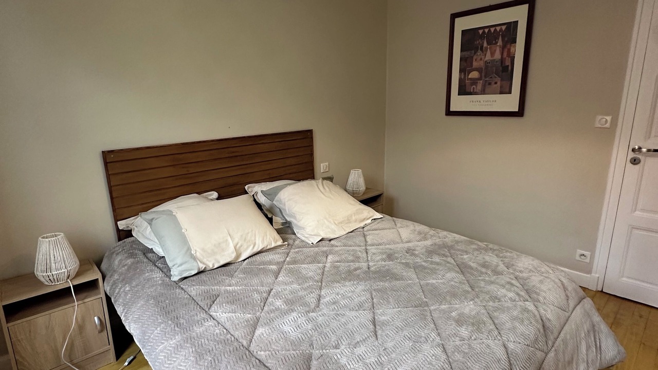 Photo of Bedroom in Dampniat