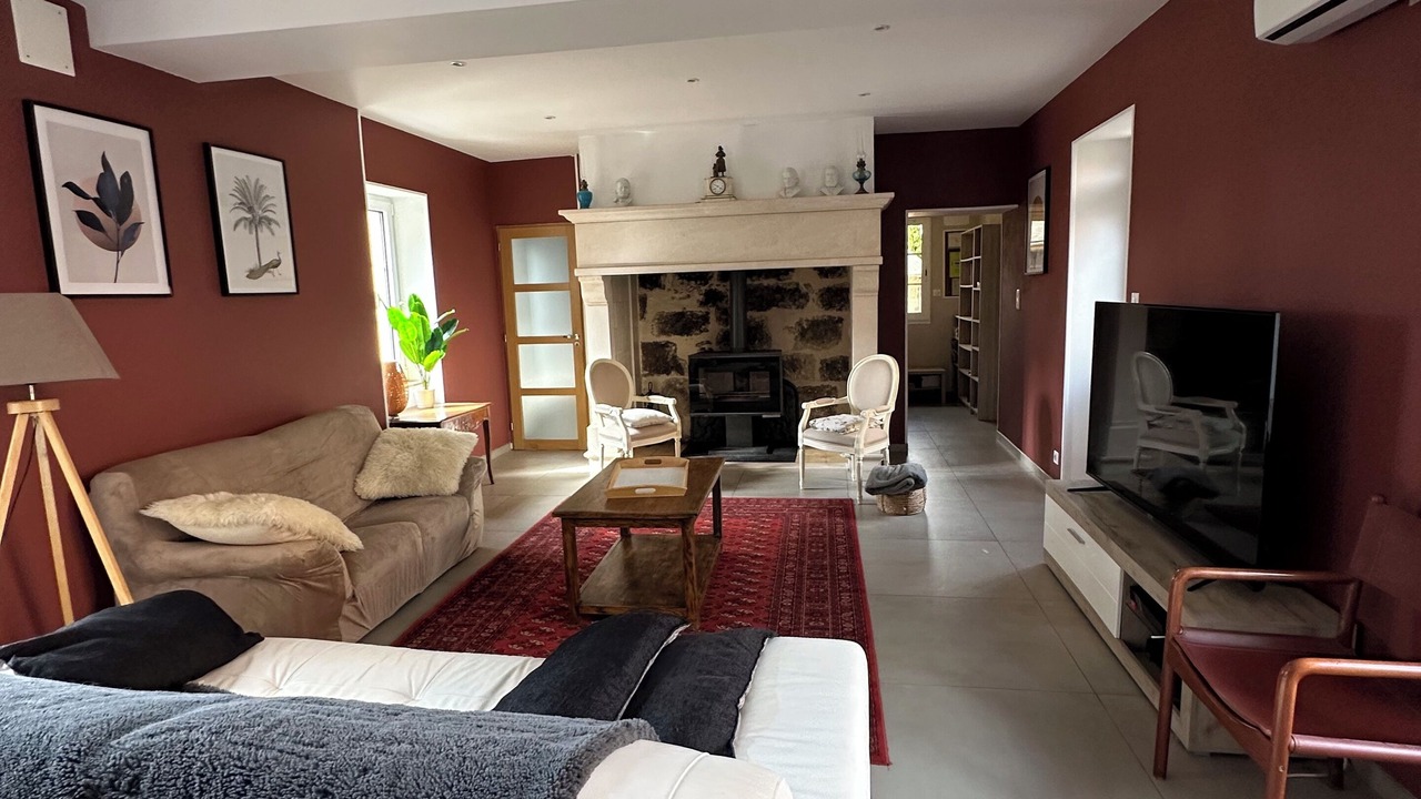 Photo of Livingroom in Dampniat