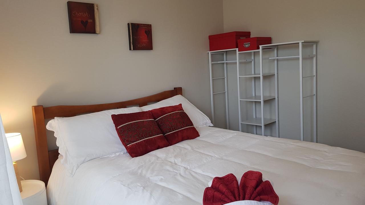 Photo of Bedroom in Pines Beach