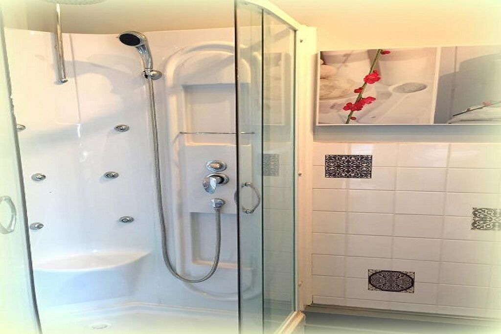 Photo of Bathroom in Saint-Moreil