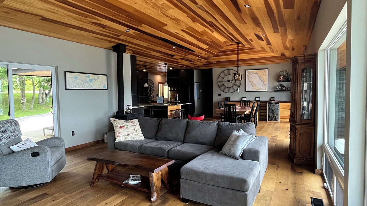 Photo of Livingroom in Broadbent