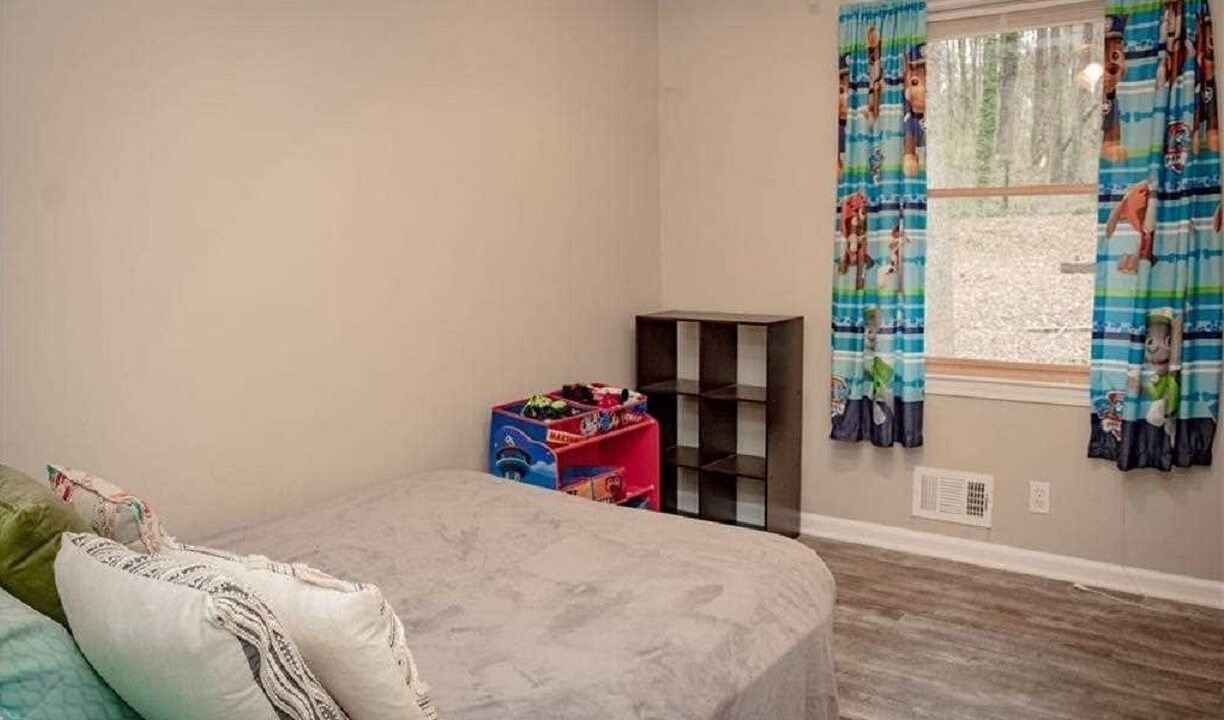 Photo of Bedroom in Sparks