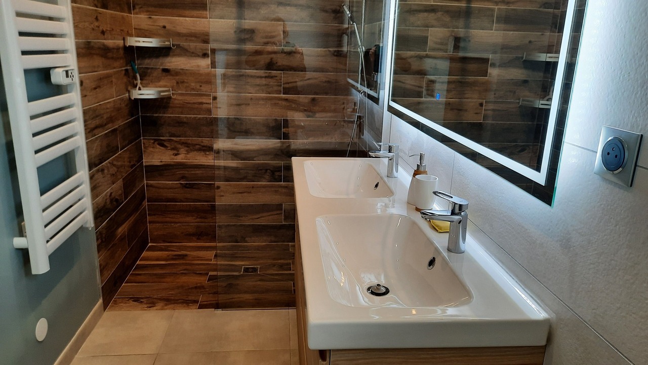 Photo of Bathroom in Chatuzange-le-Goubet