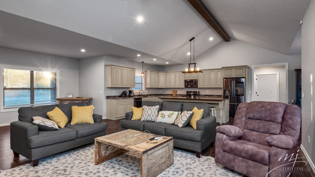 Photo of Livingroom in Calico Rock