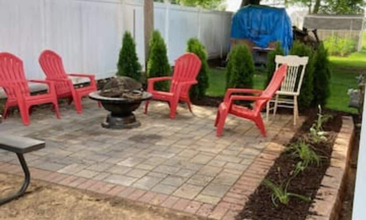 Photo of Patio Balcony in Sister Lakes