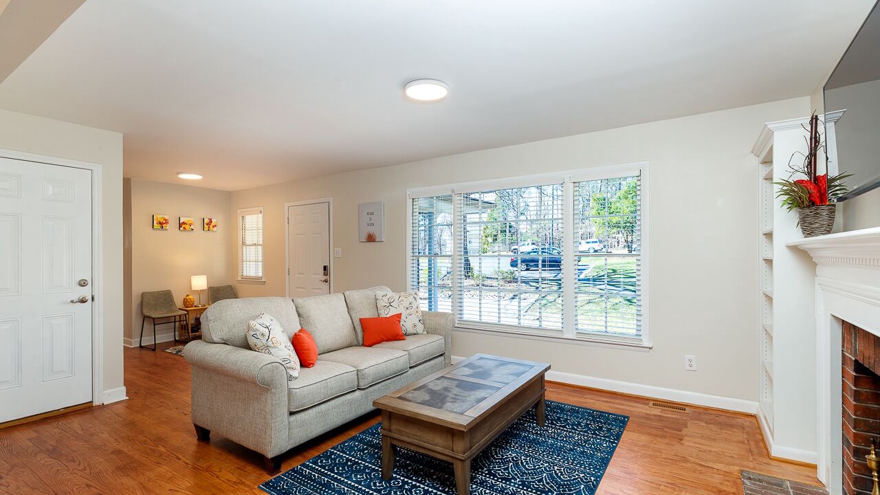 Photo of Livingroom in Northwest Raleigh