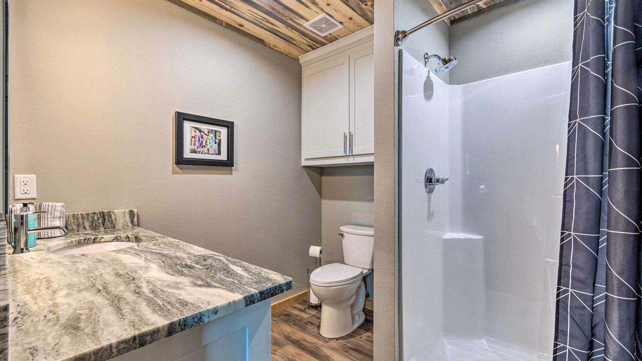 Photo of Bathroom in Glenwood