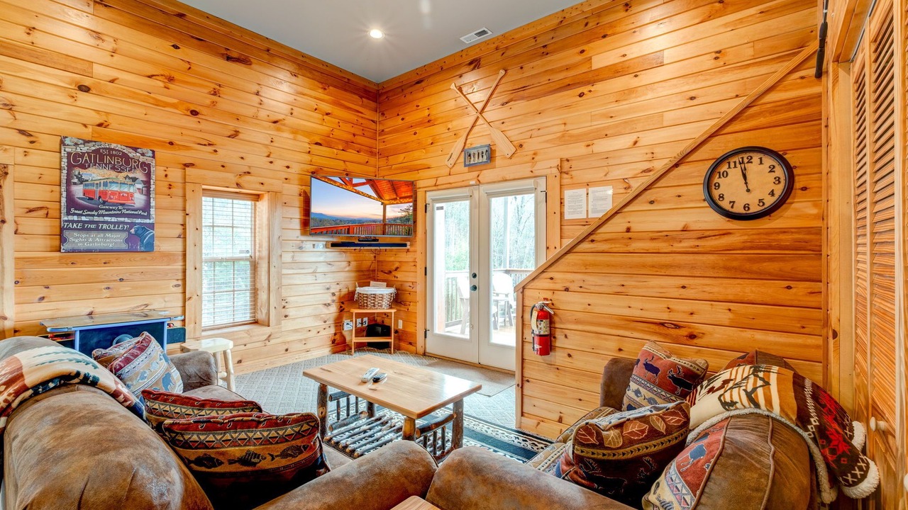 Photo of Livingroom in Pittman Center