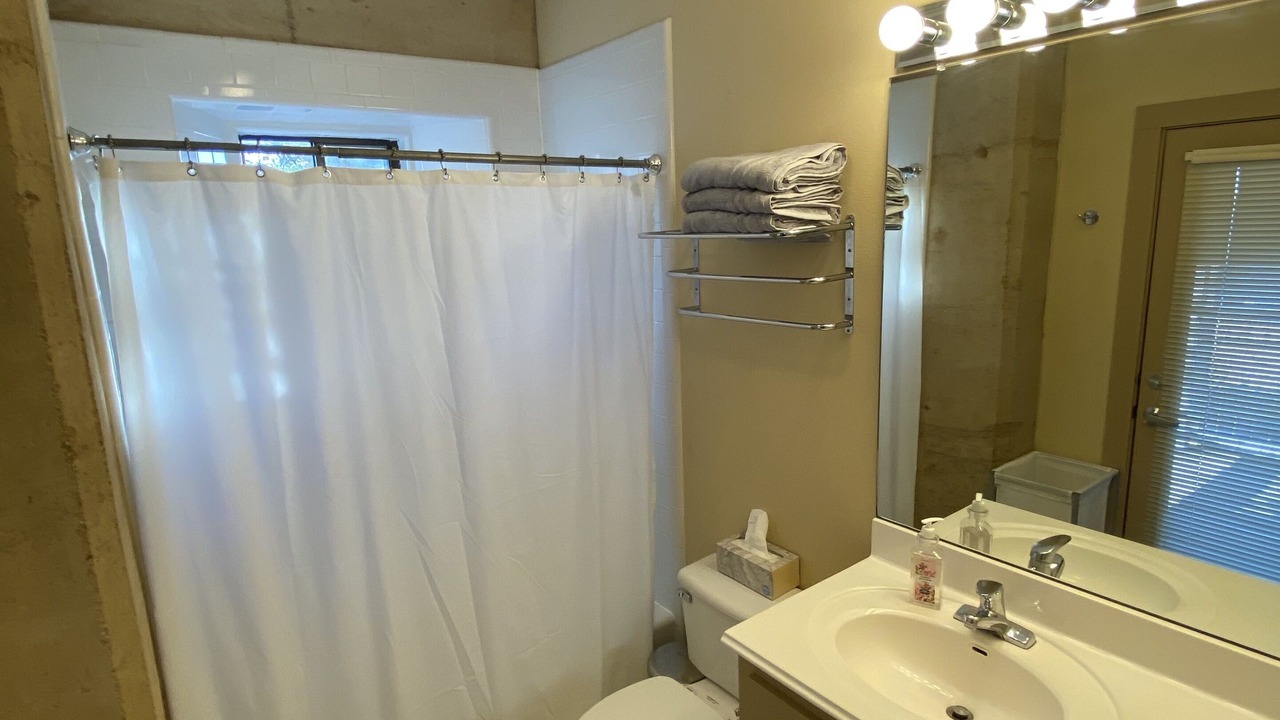 Photo of Bathroom in Buchanan Dam