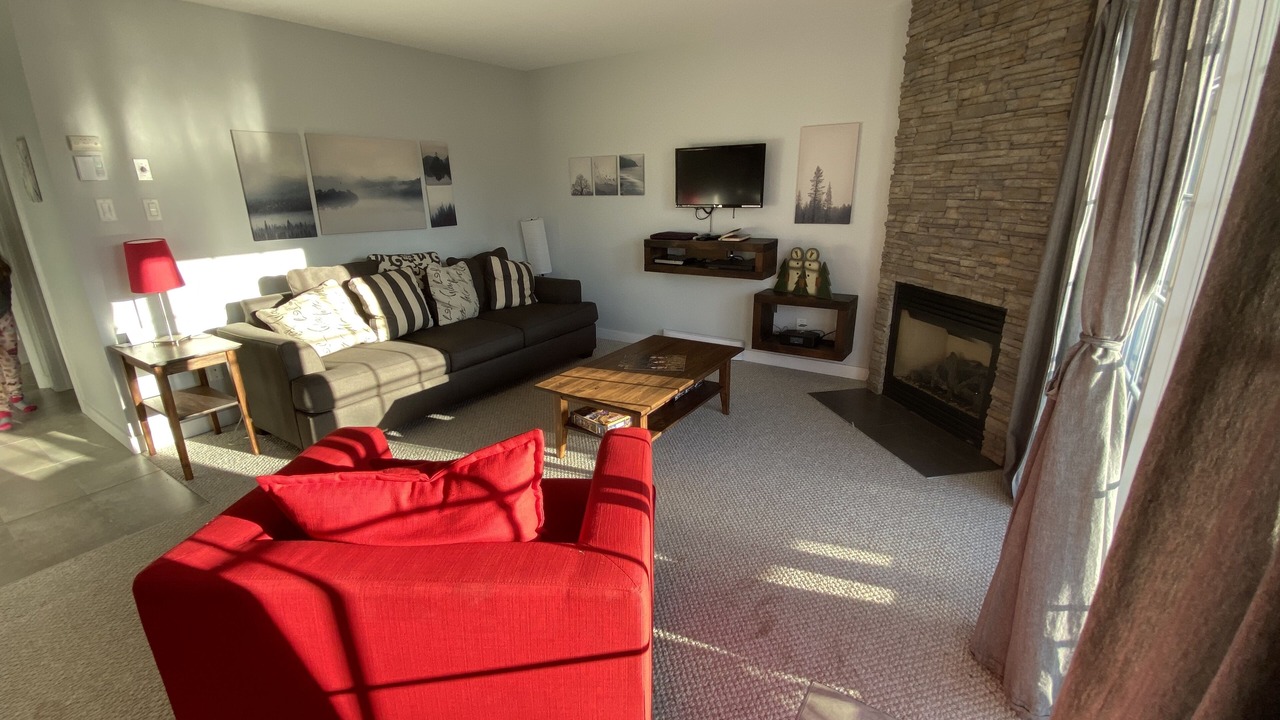 Photo of Livingroom in Saint-Faustin-Lac-Carre