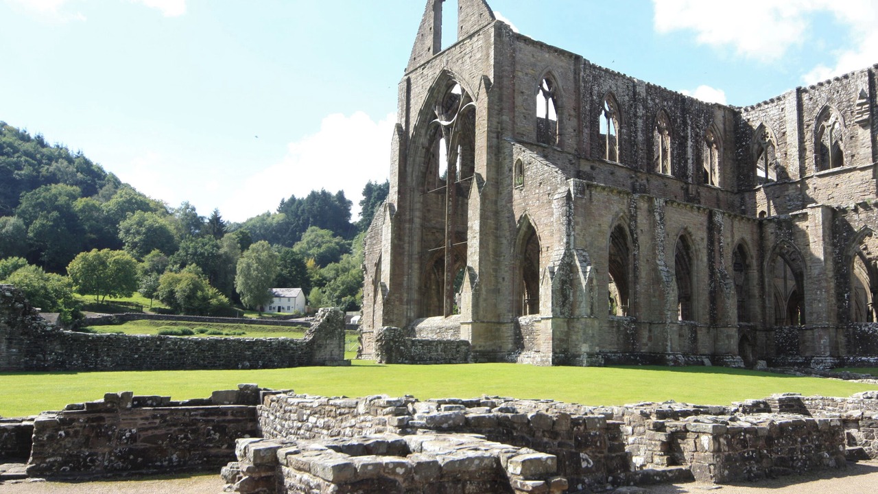 Photo of Others in Tintern