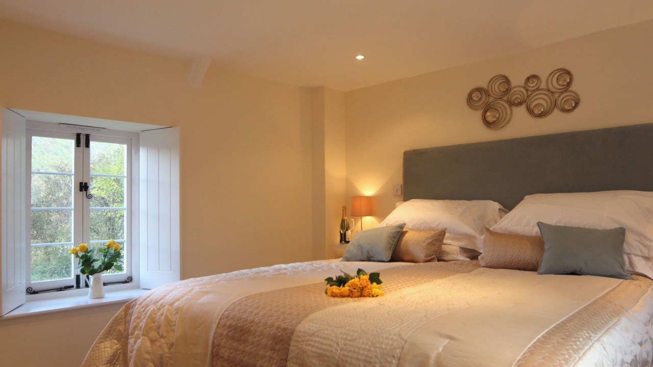 Photo of Others in Tintern