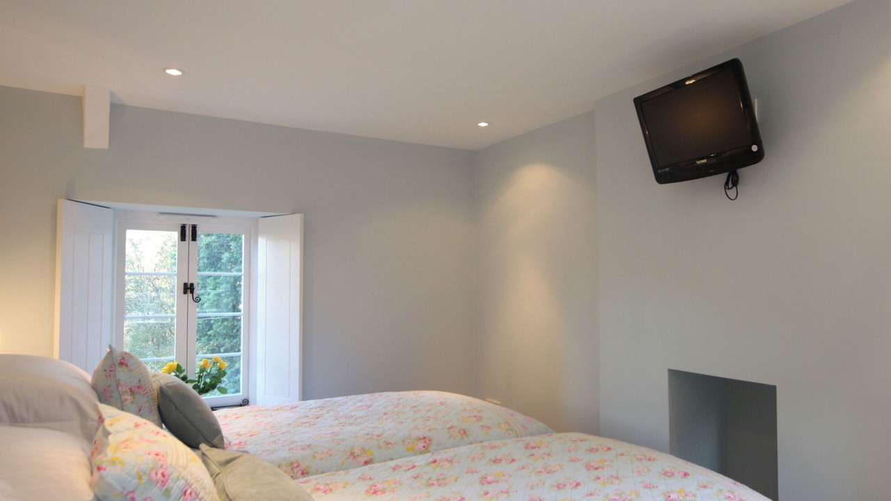 Photo of Others in Tintern