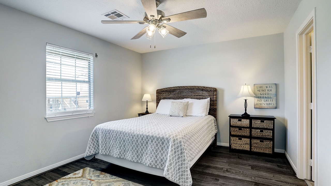 Photo of Bedroom in Jamaica Beach