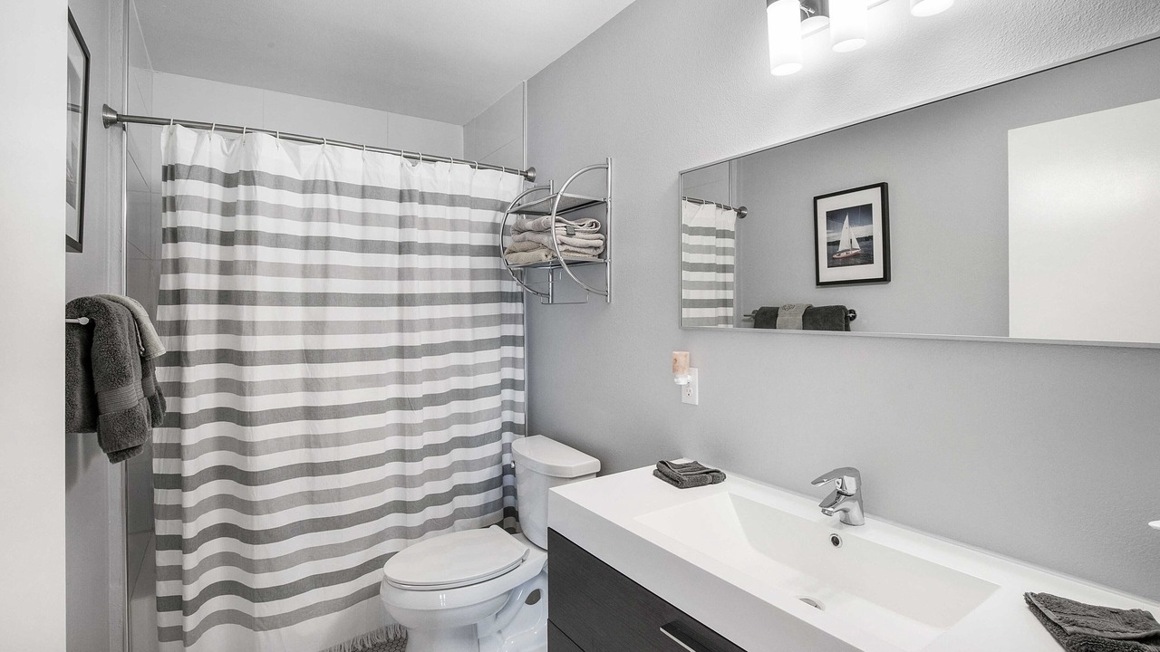 Photo of Bathroom in University Hills and Windsor Park